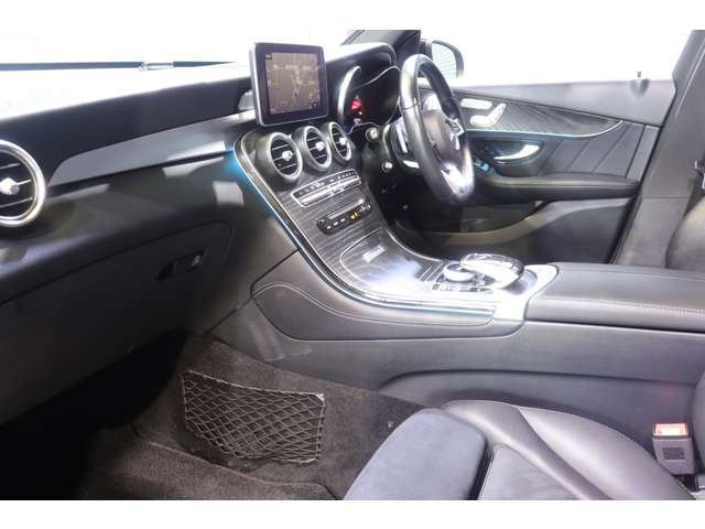 Mercedes-Benz GLC 11