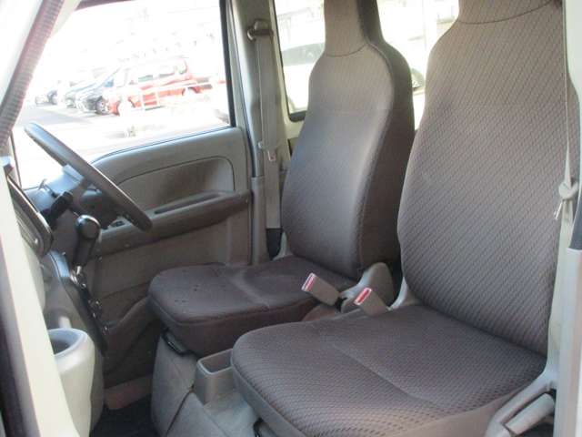 Nissan NV100 Clipper 10