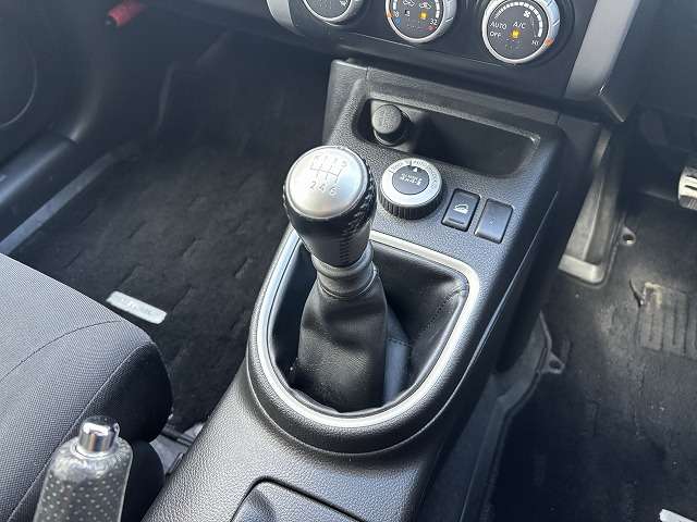 Nissan X-Trail 4
