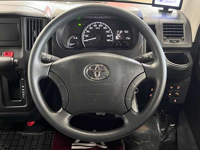 Toyota Town Ace Van 6