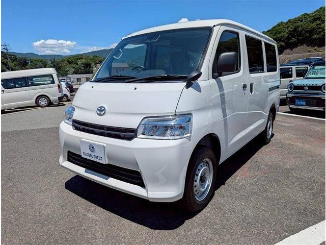 Toyota Town Ace Van 3