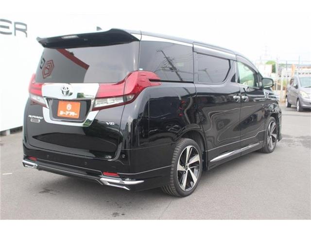 Toyota Alphard 11