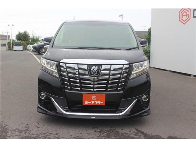 Toyota Alphard 8