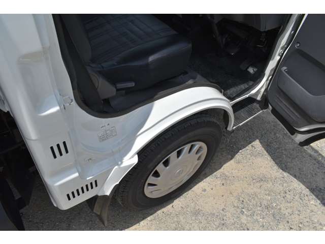 Mazda Bongo Truck 11