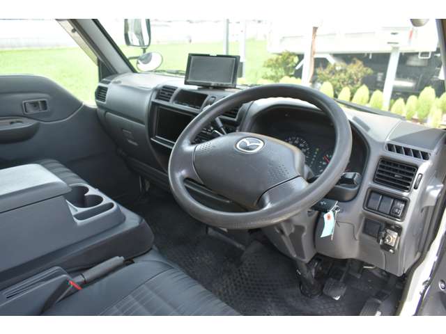 Mazda Bongo Truck 7
