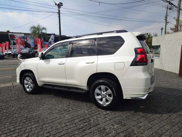 Toyota Land Cruiser Prado 4