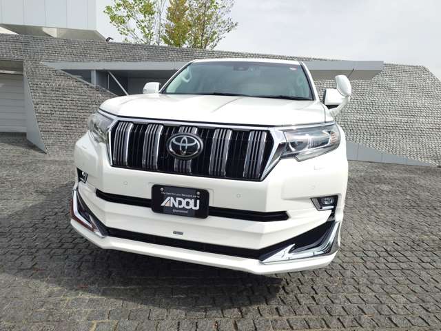 Toyota Land Cruiser Prado 6