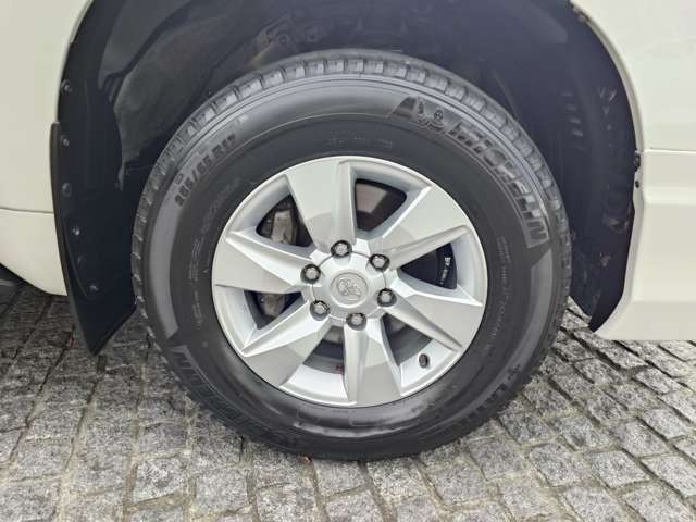 Toyota Land Cruiser Prado 8
