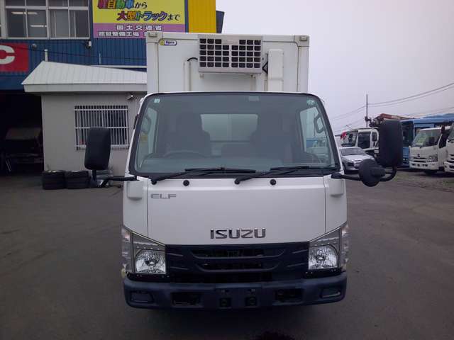 Isuzu Elf 2