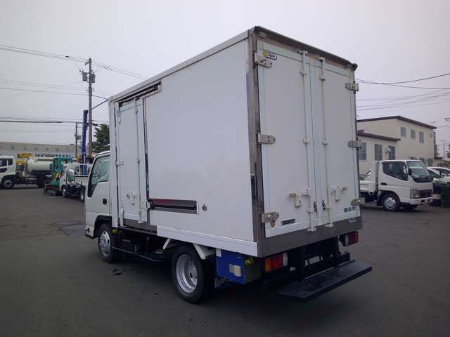 Isuzu Elf 5