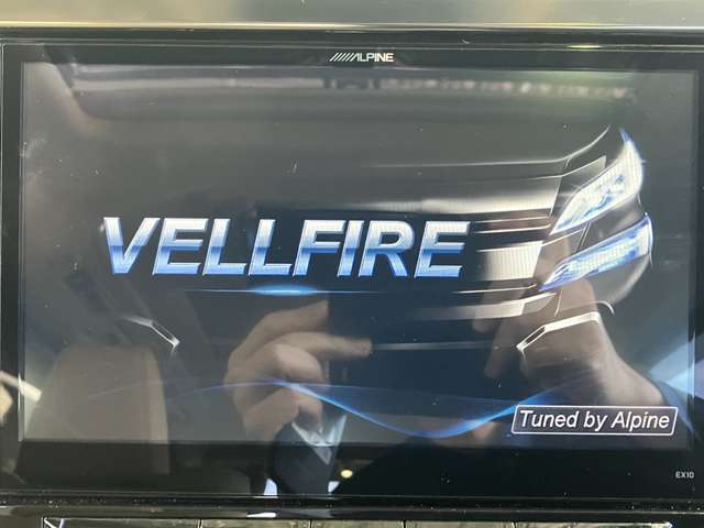 Toyota Vellfire 11