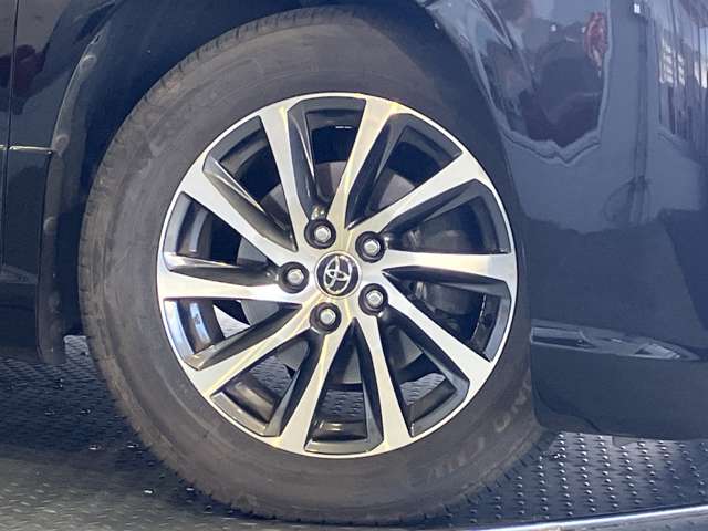 Toyota Vellfire 5