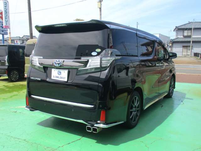 Toyota Vellfire 6