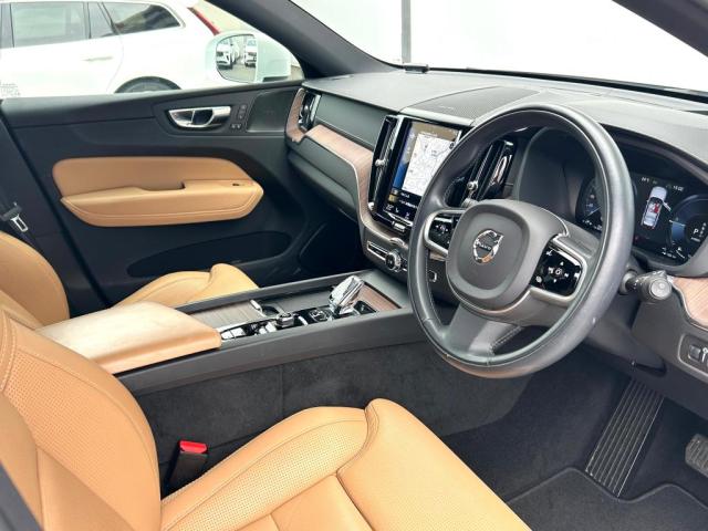 Volvo XC60 8
