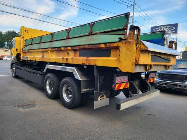 Hino Profia 2
