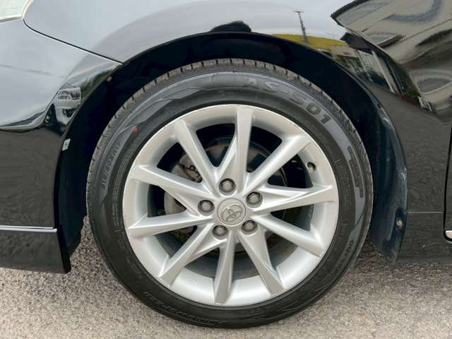 Toyota Prius α 12