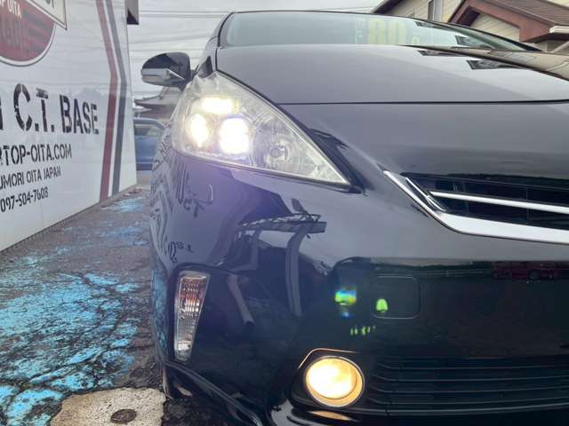 Toyota Prius α 7