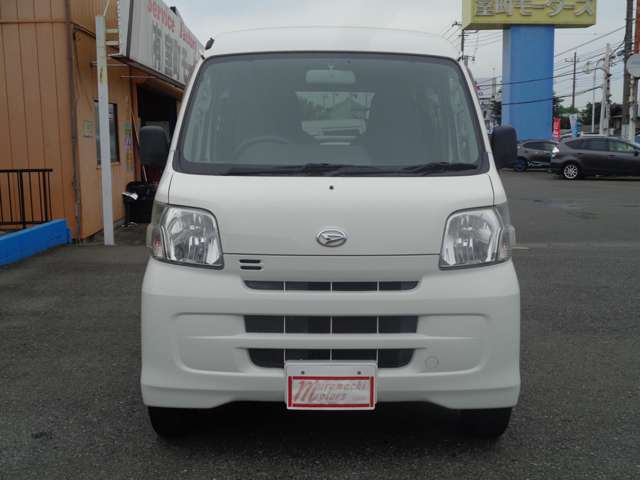 Daihatsu Hijet Cargo 2