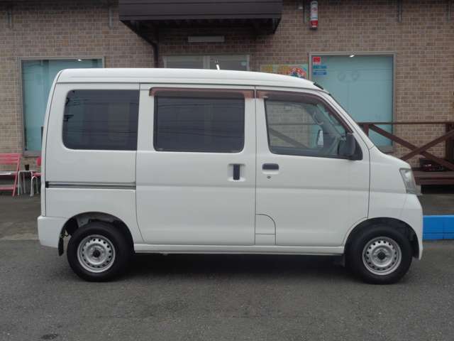 Daihatsu Hijet Cargo 5