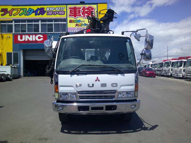 Mitsubishi Fuso Fighter 2