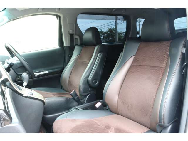 Toyota Alphard 11