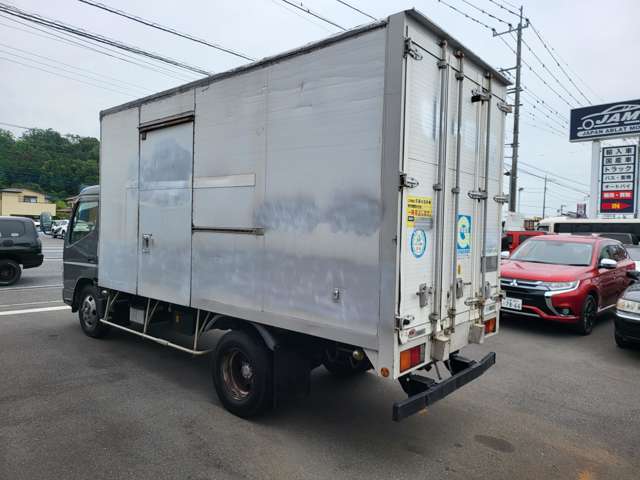 Mitsubishi Fuso Canter 2