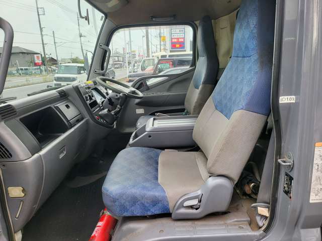 Mitsubishi Fuso Canter 4