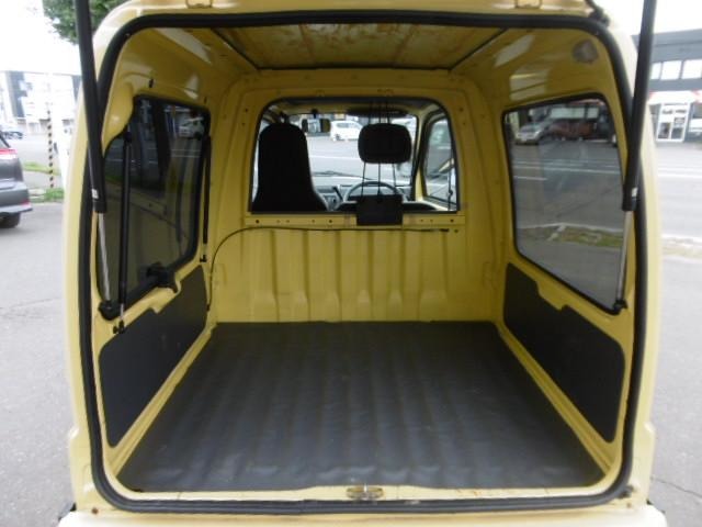 Daihatsu Midget II 6