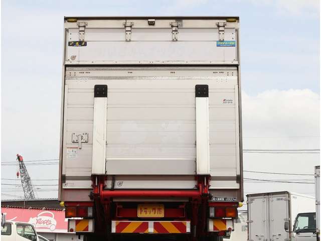 Mitsubishi Fuso Fighter 10