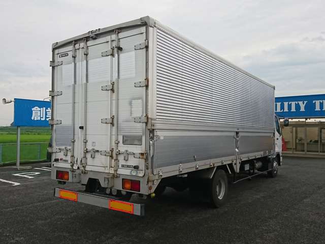 Mitsubishi Fuso Fighter 9