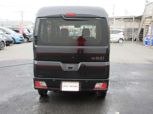 Daihatsu Hijet Cargo 6
