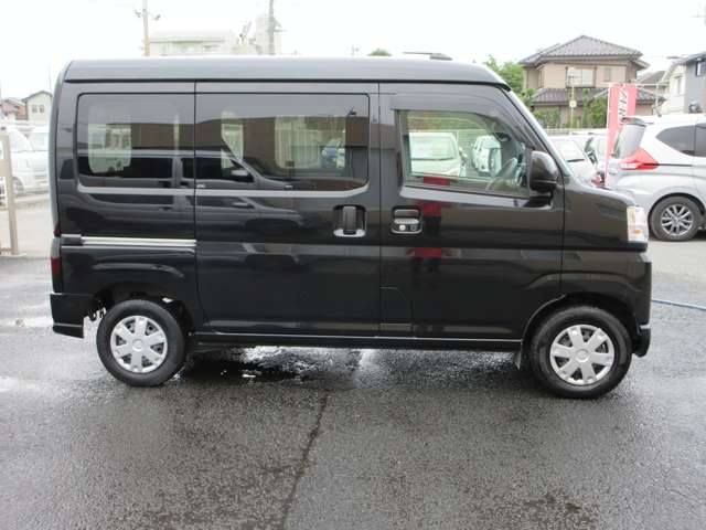 Daihatsu Hijet Cargo 7