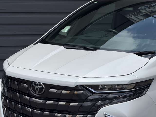 Toyota Alphard 4