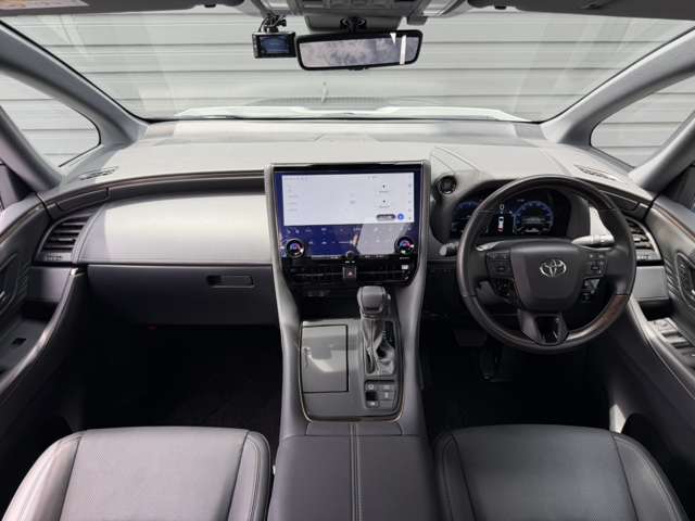 Toyota Alphard 9