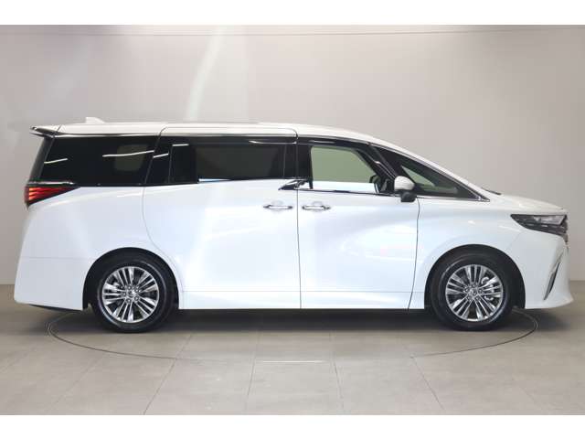 Toyota Alphard 11