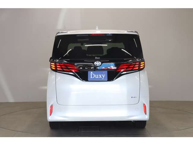 Toyota Alphard 9