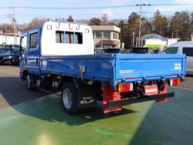Isuzu Elf 6