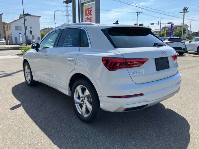 Audi Q3 12