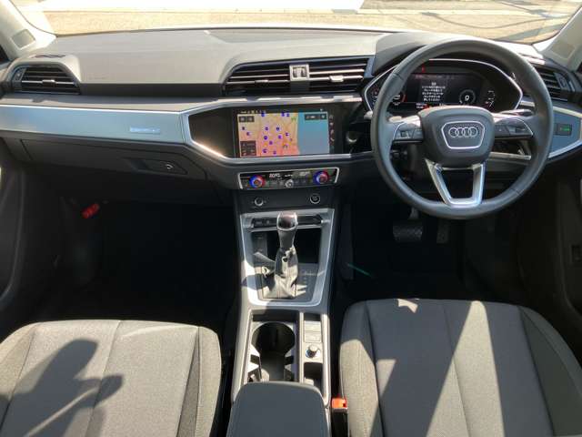 Audi Q3 6