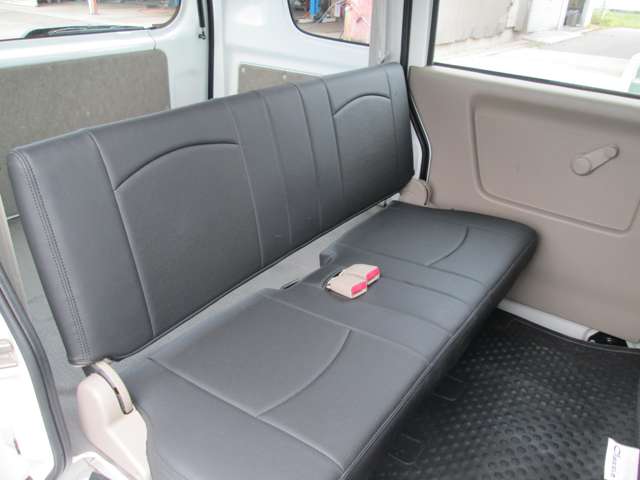 Nissan NV100 Clipper 6