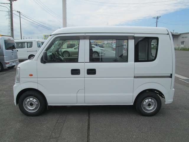 Nissan NV100 Clipper 9