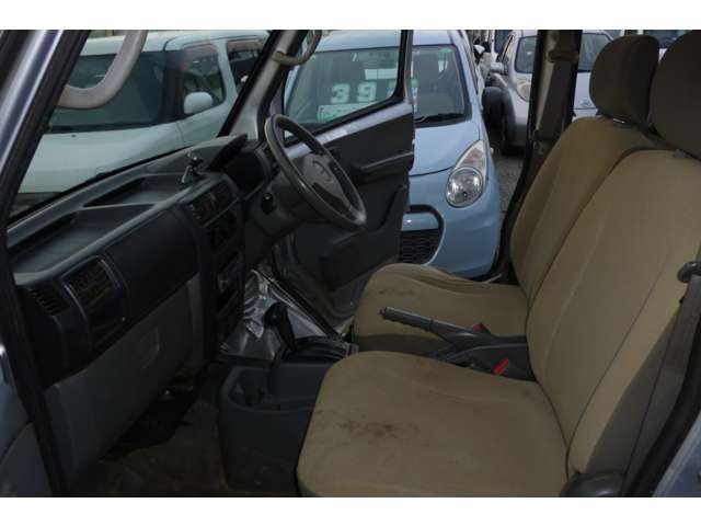 Nissan Clipper 11