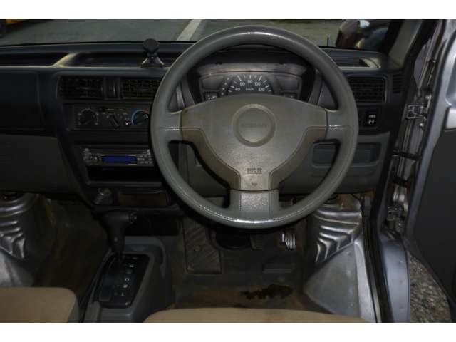 Nissan Clipper 12