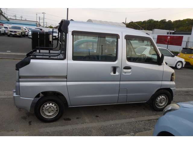 Nissan Clipper 4