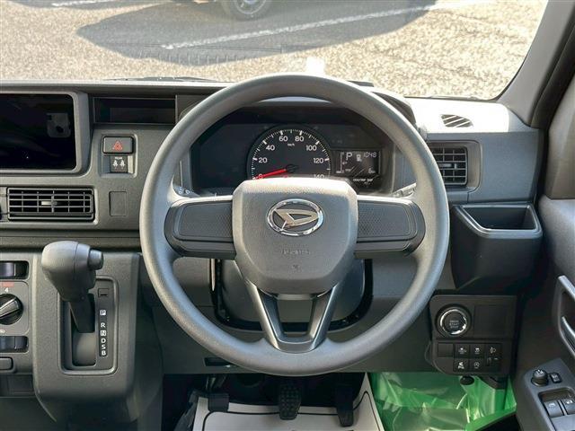 Daihatsu Hijet Deck Van 11