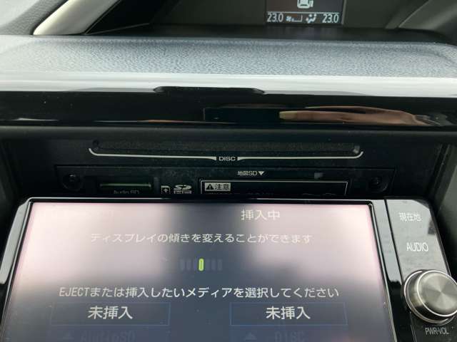 Toyota Voxy 12
