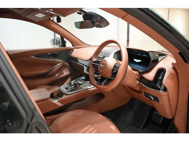 Aston Martin DBX 3