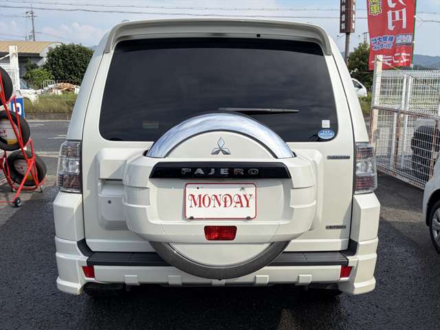 Mitsubishi Pajero 5