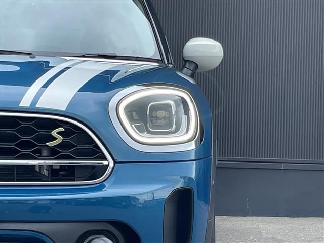 MINI Crossover 11