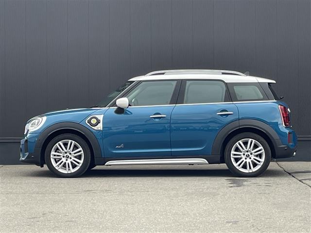 MINI Crossover 8